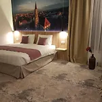 Ymy Boutique Hotel 4*
