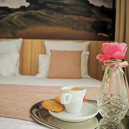 Ymy Boutique 4* Bükreş