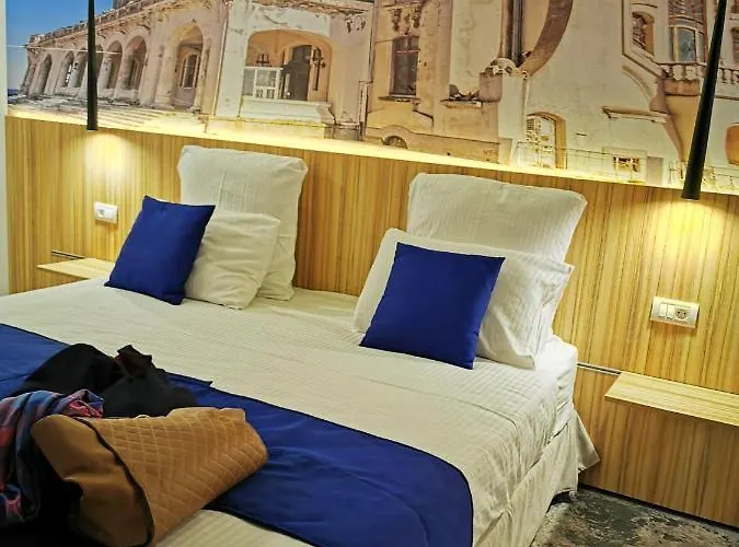 Ymy Boutique 4* Bucharest