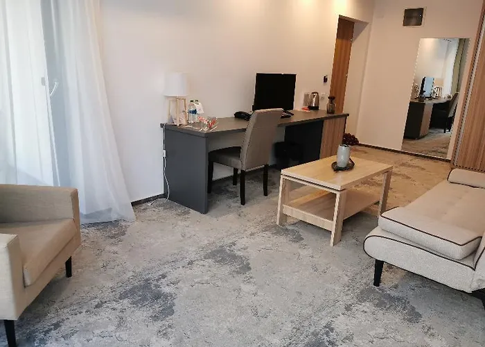 Ymy Boutique 4*